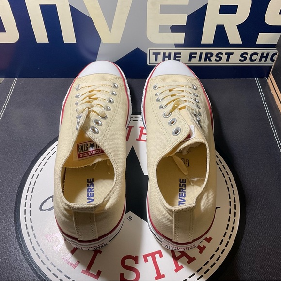 Converse Men's Chuck Taylor Natural White Low Top - Picture 2 of 6